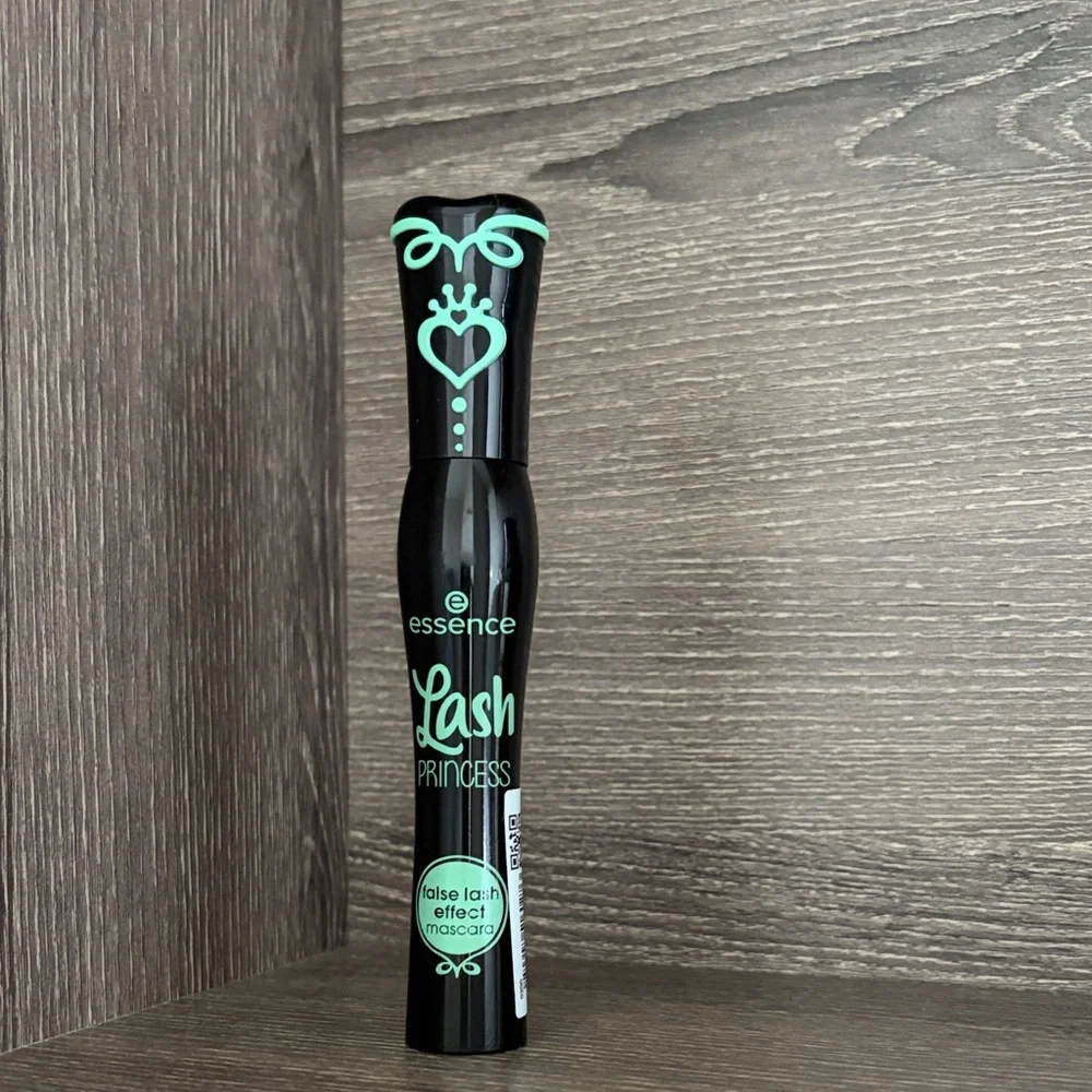 ❤️$5 NWT Essence Lash Princess False Lash Effect Mascara 12ml